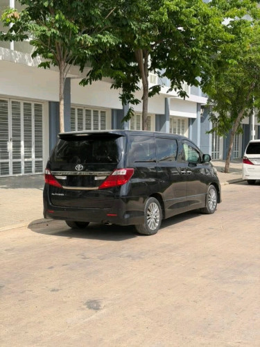 ALPHARD 2013