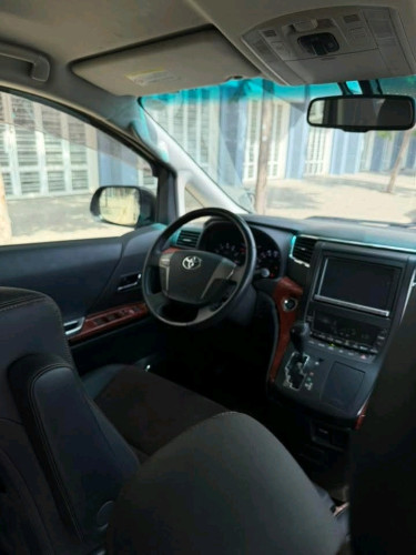 ALPHARD 2013