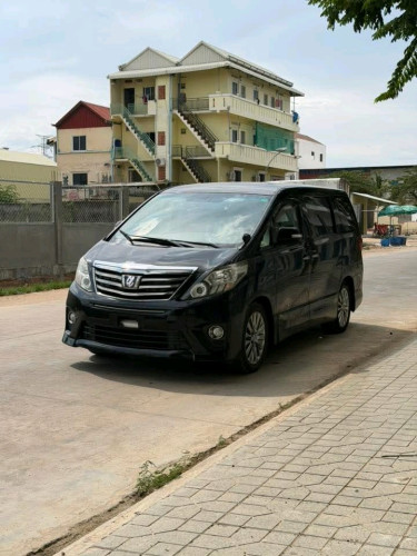 ALPHARD 2013