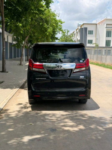 ALPHARD 2016