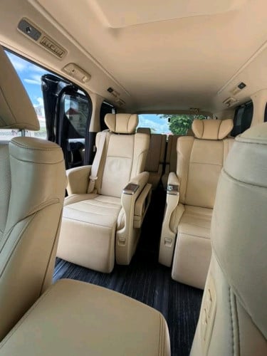 ALPHARD 2016