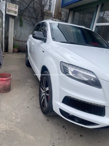 Audi q7 012 ប្រើសាំង