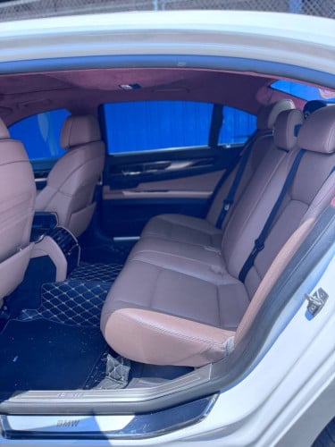 BMW 740 Li 012 up 2025