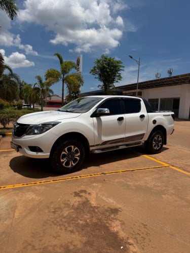 BT50ម៉ាសុីនធំអូតូប៉ុង២ឆ្វេងហ្សុីន