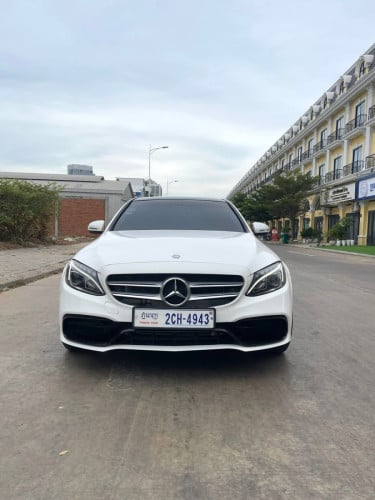 C300