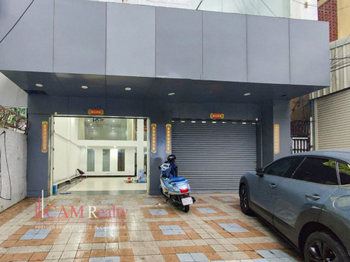 Commercial House For Rent in Tuol Tumpung