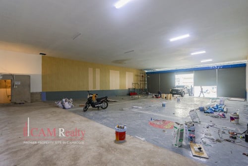Commercial Warehouse For Rent in Boeng Trabaek