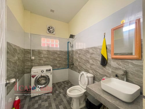 Commercial Warehouse +Villa For Rent In Tuol Kork