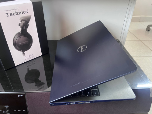 Dell Vostro 5568 Screen 15.6inch i7-7th/8GB/256GB/ VGA 4GB