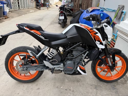 Duke 200