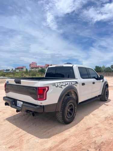 Ford F-150 Raptor 2017, ពិន្ទុ​94 , Full ទ្បានមូល​ អត់​បុក​ អត់បាញ់ថ្នាំ​ធានាម៉ាសុីន​