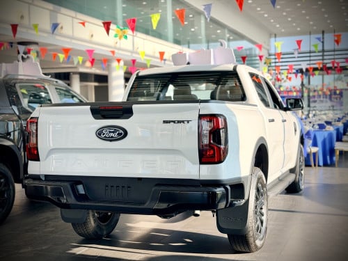 Ford Ranger Sport 2.0L ម៉ាស៊ីន4ម៉ាស៊ូត