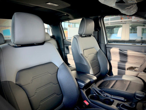 Ford Ranger Sport 2.0L ម៉ាស៊ីន4ម៉ាស៊ូត