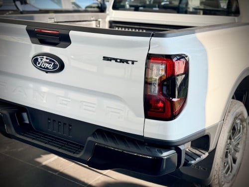 Ford Ranger Sport 2.0L ម៉ាស៊ីន4ម៉ាស៊ូត