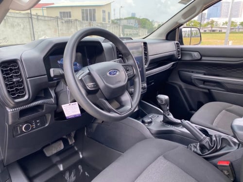 Ford Ranger XL 2025ប្រេីបាន17000គីឡូតំលៃចរចាបានទៀត