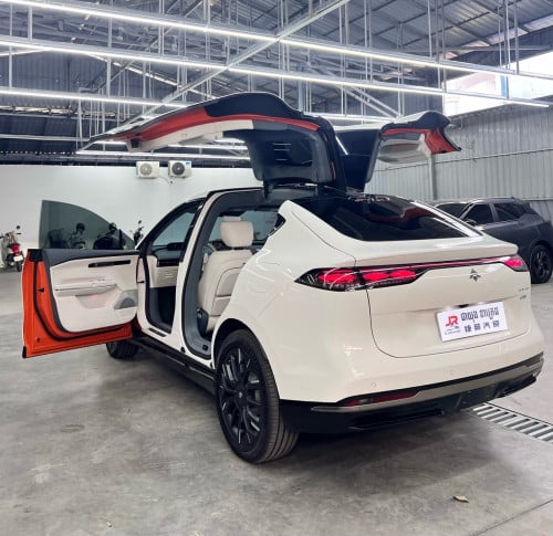 GAC Haobo HTស្លាកលេខ (Hyper HT) Rang 670km