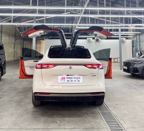 GAC Haobo HTស្លាកលេខ (Hyper HT) Rang 670km
