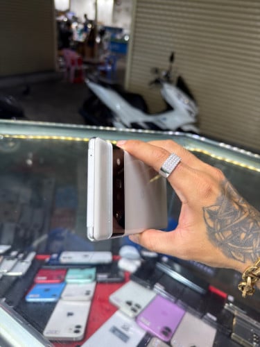Google Pixel 6 Pro USA , Ram12GB HD128GB Phone Condition 97% , ដូរអេក្រង់ OLED , ម៉ាស៊ីនហ្ស៊ីន