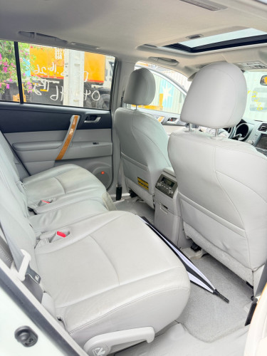 Highlander Hybrid Full Limited 2010 ពណ៌​ស​កាម៉ៃ​ ថ្នាំ​សុីន​មួយ​ជុំ​ សាច់​ដែក​ថ្មី​
