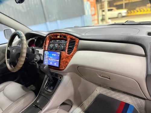 Highlander V4 2023 ទឹកប្រាក់