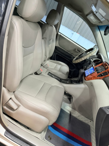 Highlander V4 2023 ទឹកប្រាក់