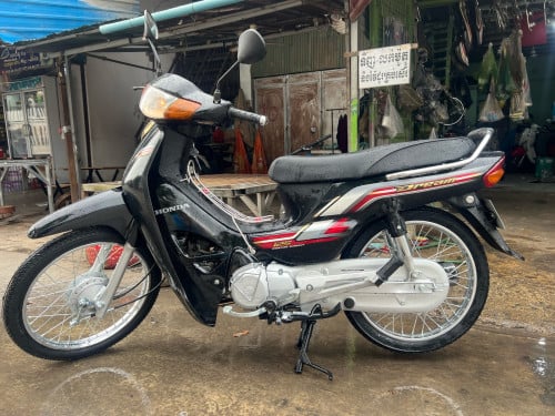 Honda Dream 2013