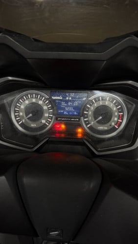 Honda Forza 250cc ជប៉ុនខ្ចីគីឡូតិច