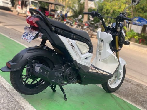 Honda Zoomer X 020