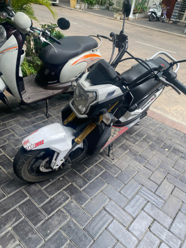 Honda Zoomer X