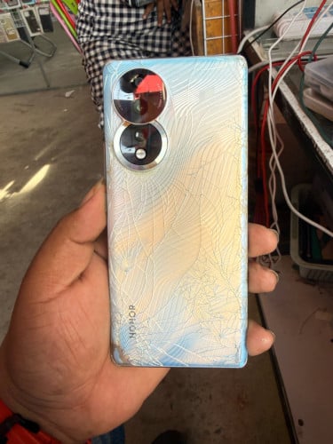 Honor 80 CH Versionបែកខ្នង