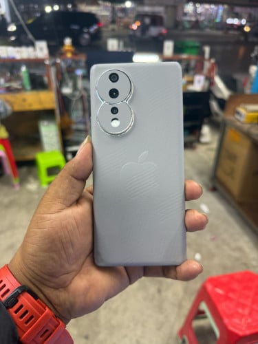 Honor 80 CH Versionបែកខ្នង
