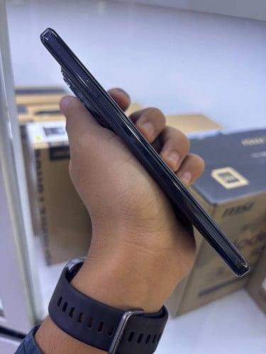 Honor magic 6pro 12G 512G 99%អត់ឆ្នាំងសាក