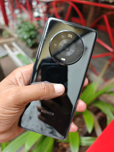 Honor Magic4 8g/256g_CH(វៃដូរបាន)👉$145
