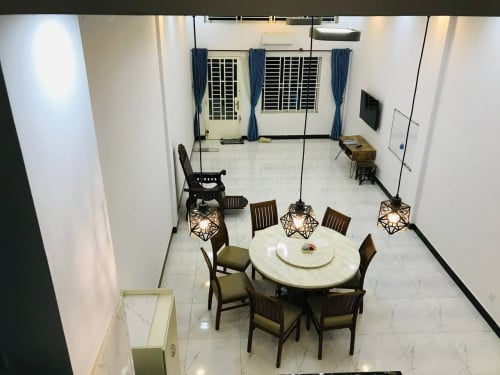 House for Rent - 2 Floors, 6 Rooms, 1 Big Living Room (60m Blvd.)