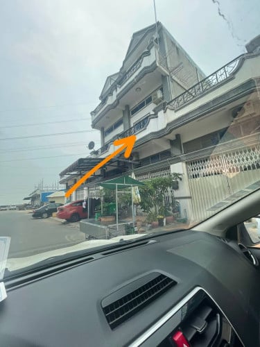 House for Rent - 2 Floors, 6 Rooms, 1 Big Living Room (60m Blvd.)