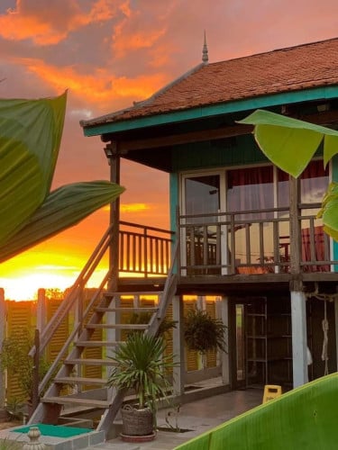 House located near Phnom Krom / ផ្ទះមានទីតាំងនៅជិតភ្នំក្រោម