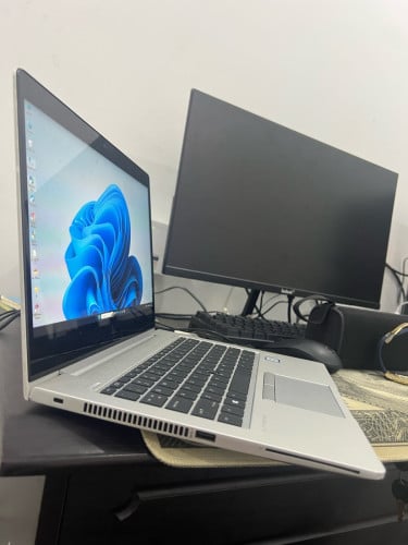 HP Elitebook Ram 8GB SD 238GB CPU i5-8350U @1.70GHz