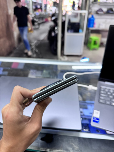Huawei Mate X5 Ram12 512G Sim2 CH  ម៉ាសុីនសានុំស្រុីន ស្ទើរតួតិចៗ