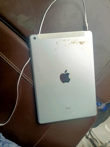 ipad មួយទឹក