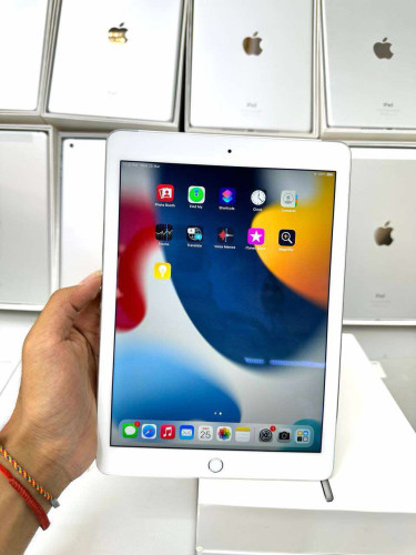 Ipad air 2 តម្លៃពិសេសត្រឹមតែ 99$ បងៗ ប្រើ សុីម🍀😍