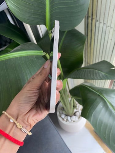 iPhone 12 តម្លៃសមរម្យត្រឹមតែ219$ទេបងៗ🥰🥰បងៗអាចឆាតសួរបាន🥰