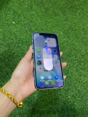 iPhone 12 ពណ៌ស្វាយ 🍏 LLA 64GB Battery 88% 🔋 តួស្អាត 99% សំណុំហ្សីន អត់ជាប់អី (ធានា1ខែ)