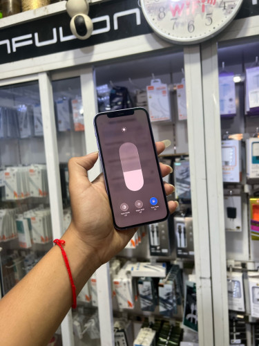 iPhone 12 ពណ៌ស្វាយ 🍏 LLA 64GB  Battery 92% 🔋 តួស្អាត 99% សំណុំហ្សីន