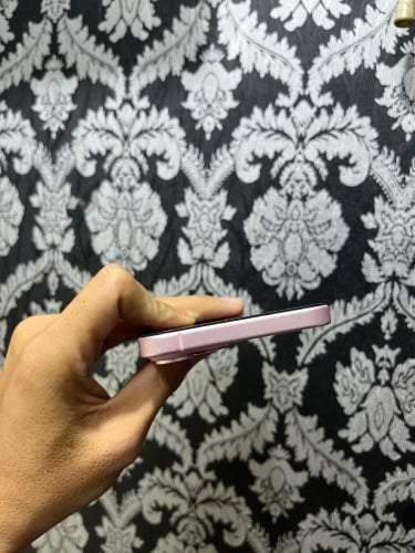 iPhone 15 plus