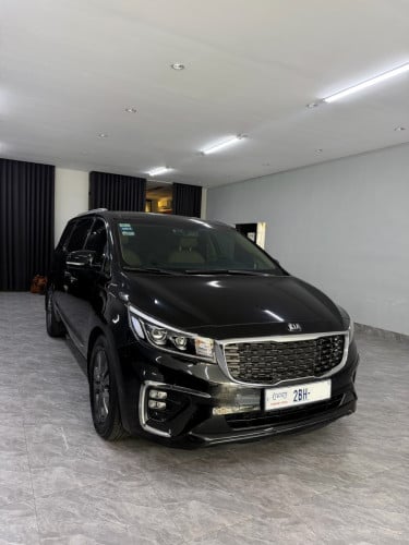 KIA CARNIVAL 2019