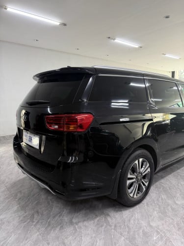 KIA CARNIVAL 2019