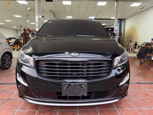 Kia Carnival 2019 Full Options មហាថ្មី