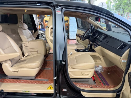 Kia Carnival 2019 Full Options មហាថ្មី