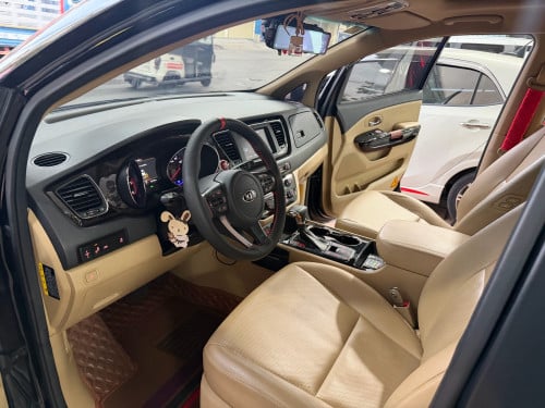 Kia Carnival 2019 Full Options មហាថ្មី