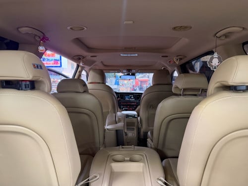 Kia Carnival 2019 Full Options មហាថ្មី